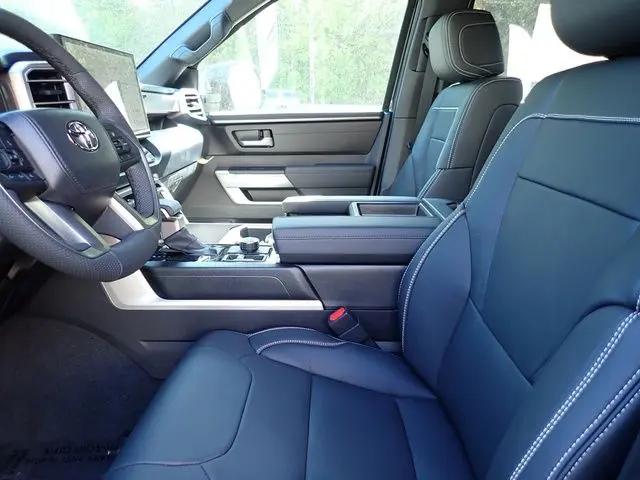2026 Toyota Tundra SR5 CrewMax 5.5' Bed