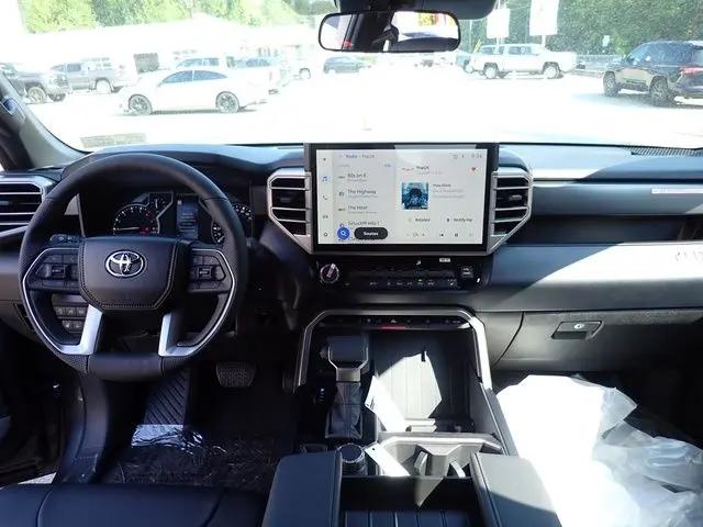 2026 Toyota Tundra SR5 CrewMax 5.5' Bed