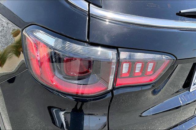 2022 Jeep Compass Latitude FWD