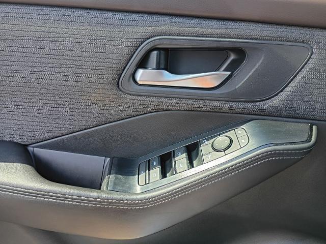 2021 Nissan Rogue SV FWD