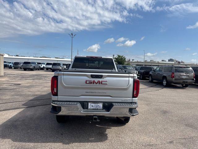 2023 GMC Sierra 2500HD 2WD Crew Cab Standard Bed SLT