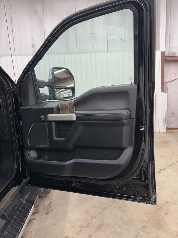 2017 Ford F-350 LARIAT