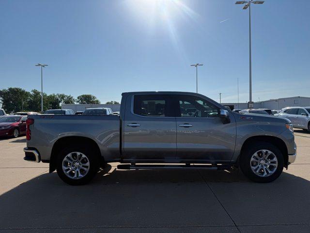 2023 Chevrolet Silverado 1500 4WD Crew Cab Short Bed LTZ