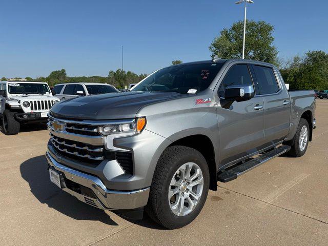 2023 Chevrolet Silverado 1500 4WD Crew Cab Short Bed LTZ