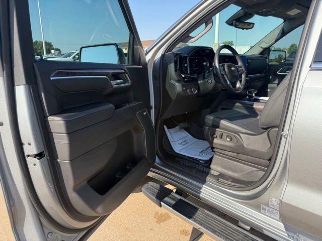 2023 Chevrolet Silverado 1500 4WD Crew Cab Short Bed LTZ