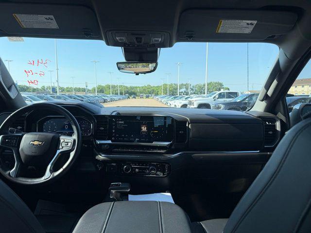 2023 Chevrolet Silverado 1500 4WD Crew Cab Short Bed LTZ