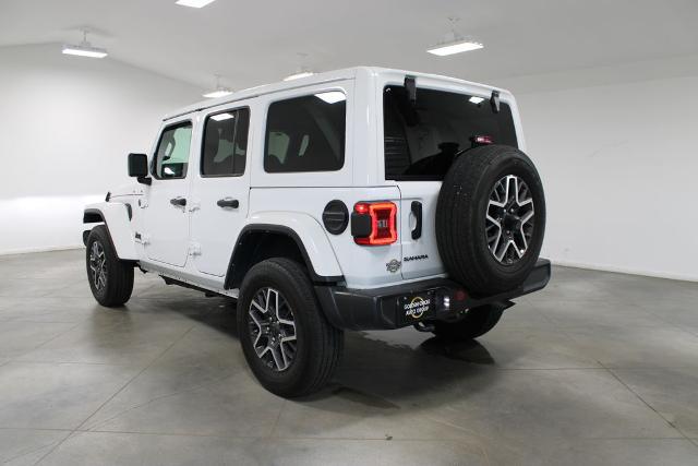 2025 Jeep Wrangler 4-Door Sahara 4x4