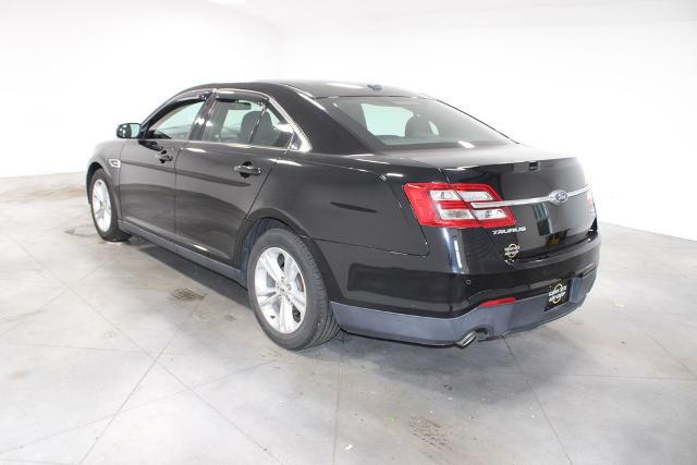 2017 Ford Taurus SEL