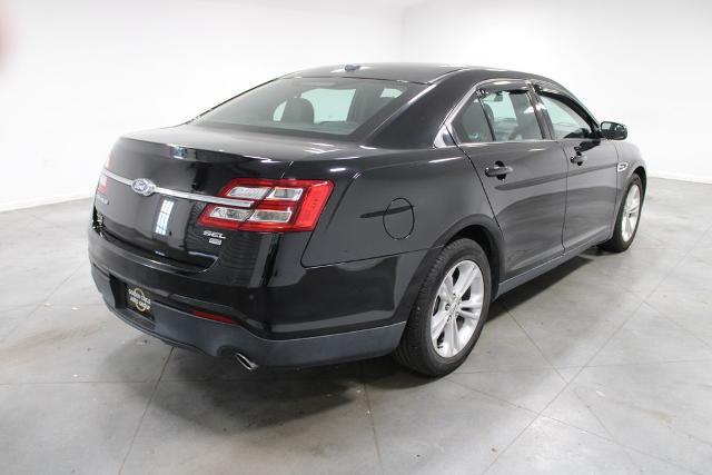 2017 Ford Taurus SEL