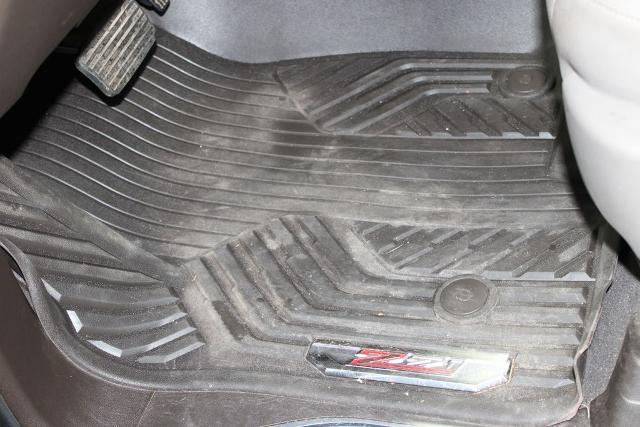 2023 Chevrolet Silverado 1500 4WD Crew Cab Short Bed LTZ