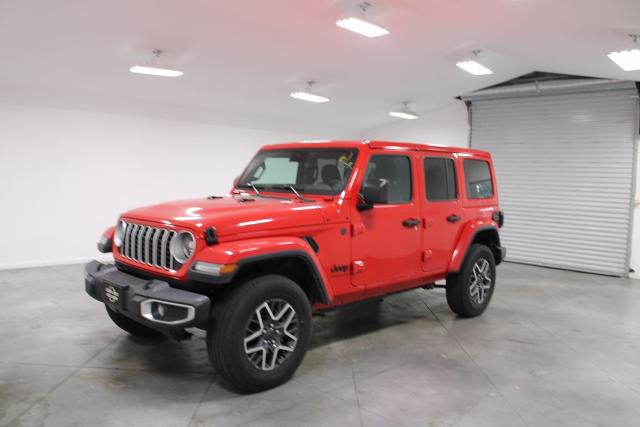 2025 Jeep Wrangler 4-Door Sahara 4x4