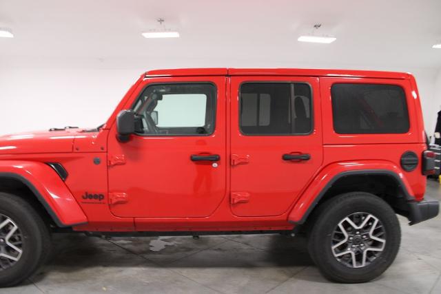 2025 Jeep Wrangler 4-Door Sahara 4x4