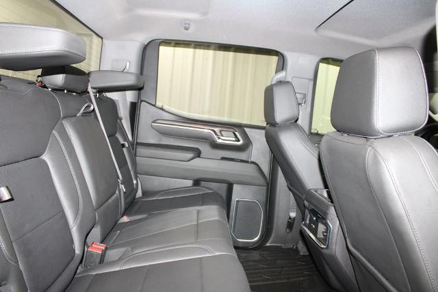 2023 GMC Sierra 1500 4WD Crew Cab Short Box SLT