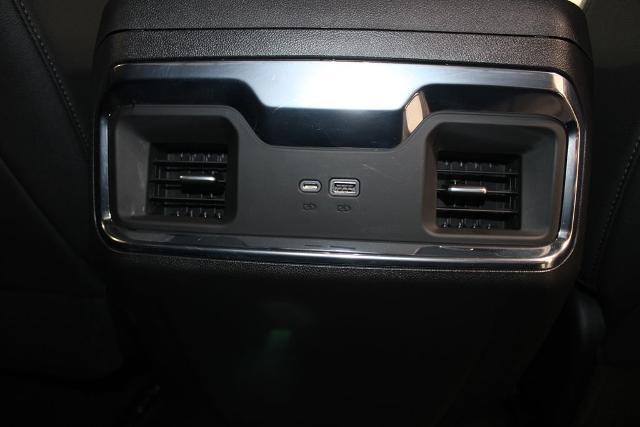 2023 GMC Sierra 1500 4WD Crew Cab Short Box SLT