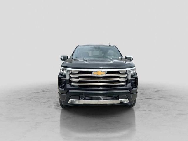 2022 Chevrolet Silverado 1500 4WD Crew Cab Short Bed High Country