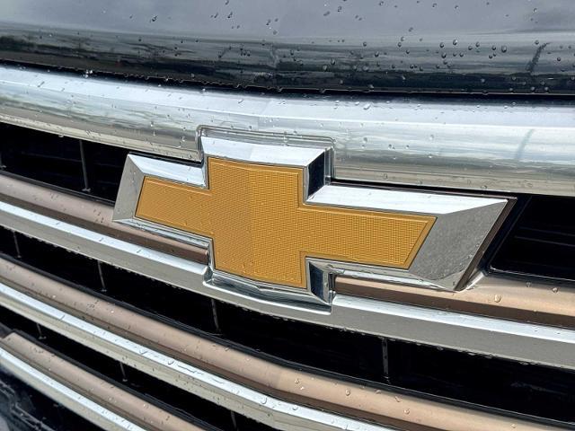 2022 Chevrolet Silverado 1500 4WD Crew Cab Short Bed High Country