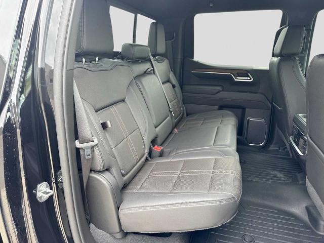 2022 Chevrolet Silverado 1500 4WD Crew Cab Short Bed High Country