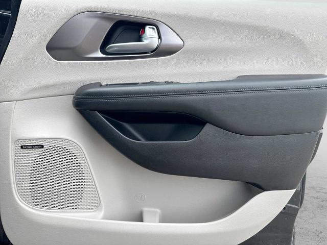 2018 Chrysler Pacifica Hybrid Limited