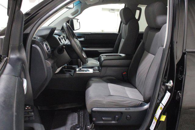 2017 Toyota Tundra SR5 5.7L V8