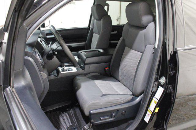 2017 Toyota Tundra SR5 5.7L V8