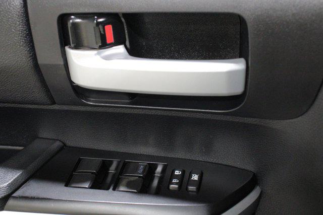 2017 Toyota Tundra SR5 5.7L V8