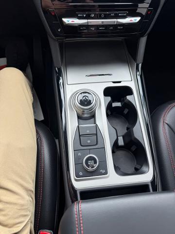 2024 Ford Explorer ST-Line