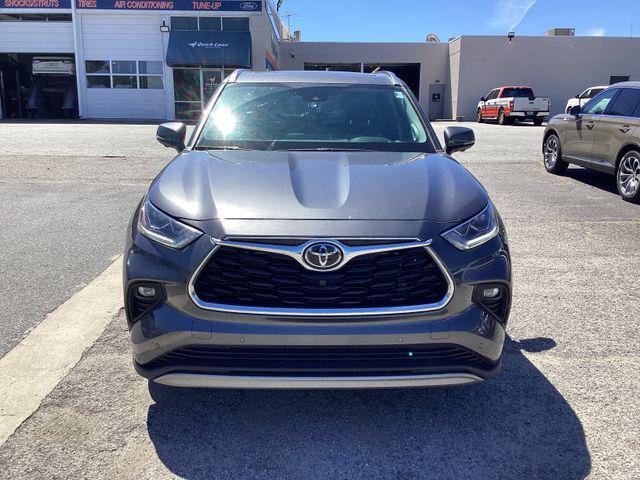 2024 Toyota Highlander Platinum