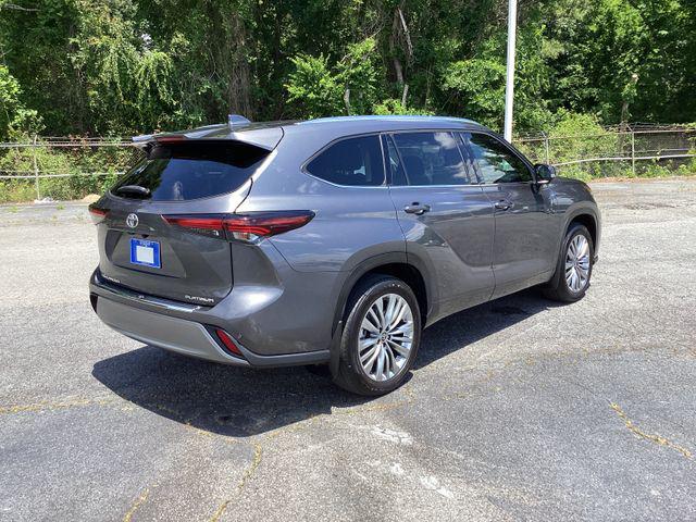 2024 Toyota Highlander Platinum