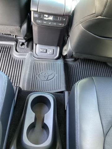 2024 Toyota Highlander Platinum