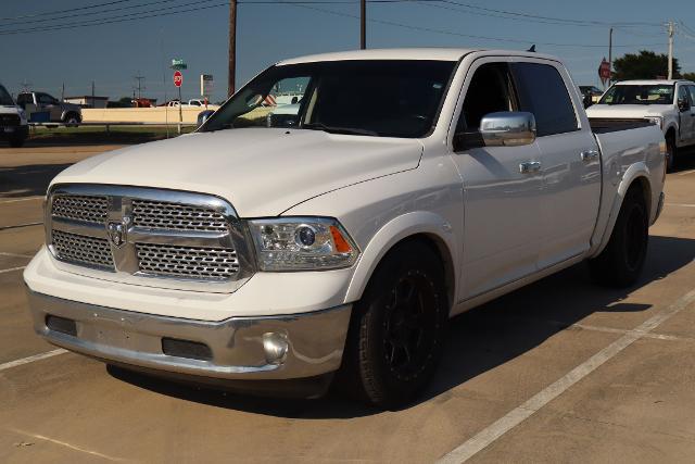 2017 Ram 1500 Laramie Crew Cab 4x2 5'7" Box