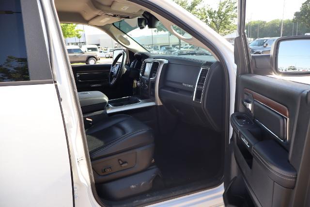 2017 Ram 1500 Laramie Crew Cab 4x2 5'7" Box