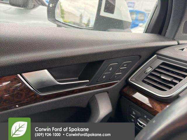2018 Audi Q5 2.0T quattro Premium Plus