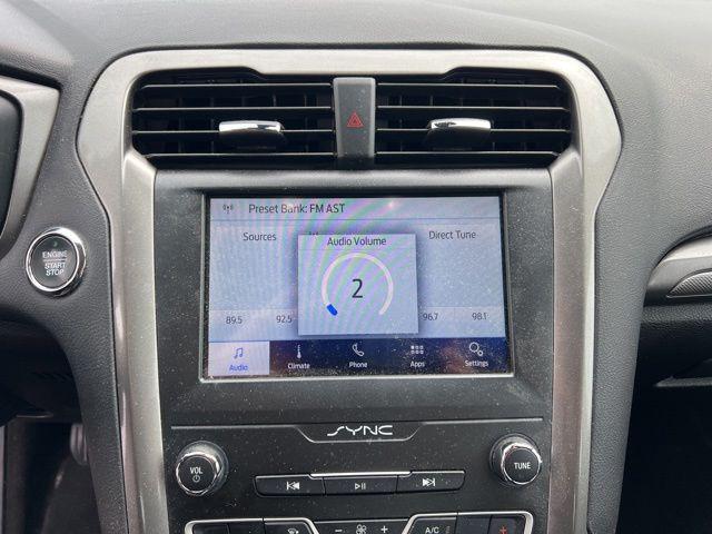 2020 Ford Fusion SE