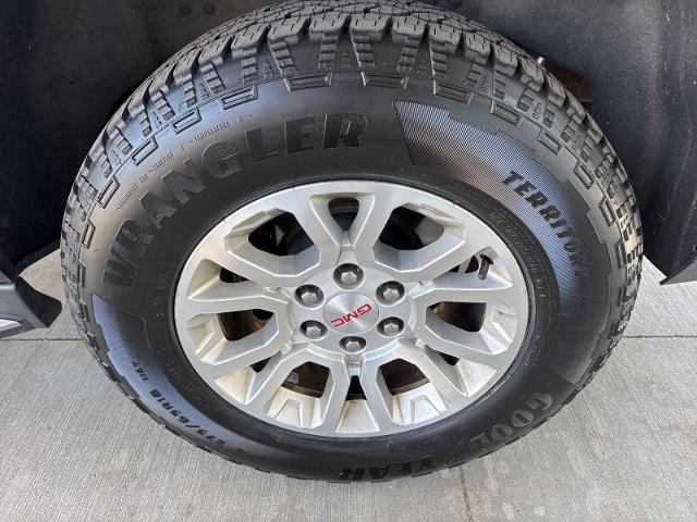 2020 GMC Yukon XL 4WD SLT