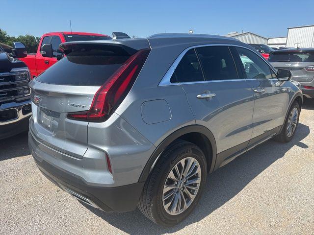 2025 Cadillac XT4 FWD Premium Luxury
