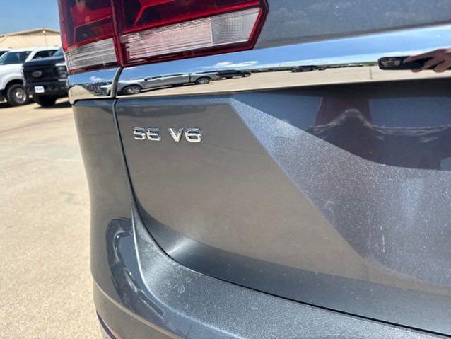 2021 Volkswagen Atlas 3.6 V6 SE w/ Technology R-Line