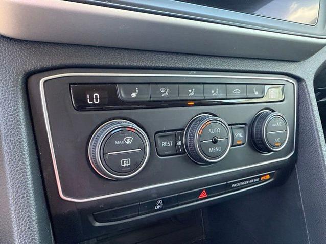 2021 Volkswagen Atlas 3.6 V6 SE w/ Technology R-Line