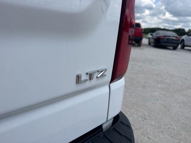 2022 Chevrolet Silverado 1500 4WD Crew Cab Short Bed LTZ