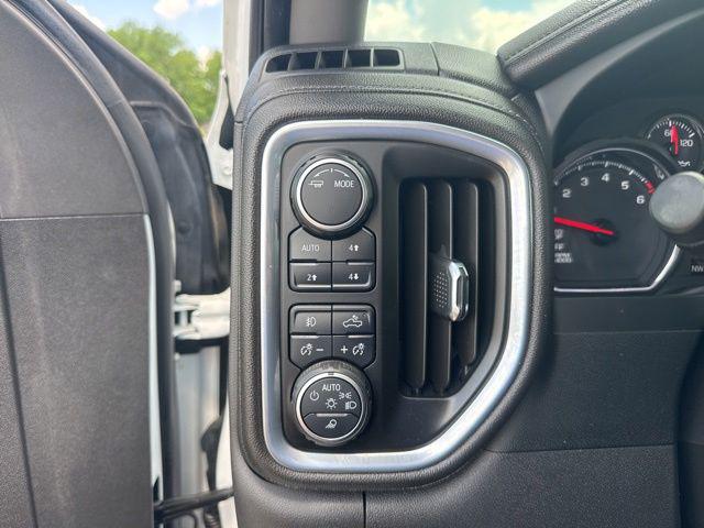 2022 Chevrolet Silverado 1500 4WD Crew Cab Short Bed LTZ