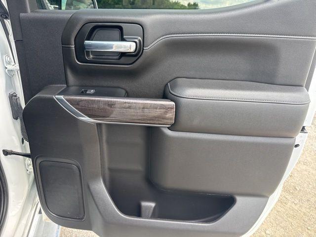 2022 Chevrolet Silverado 1500 4WD Crew Cab Short Bed LTZ