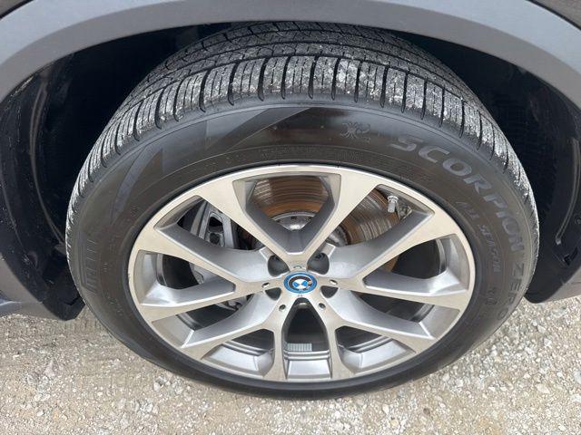 2025 BMW X5 xDrive50e