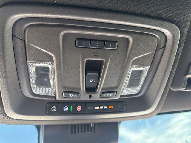 2025 Chevrolet Silverado 3500HD 4WD Crew Cab Standard Bed LT