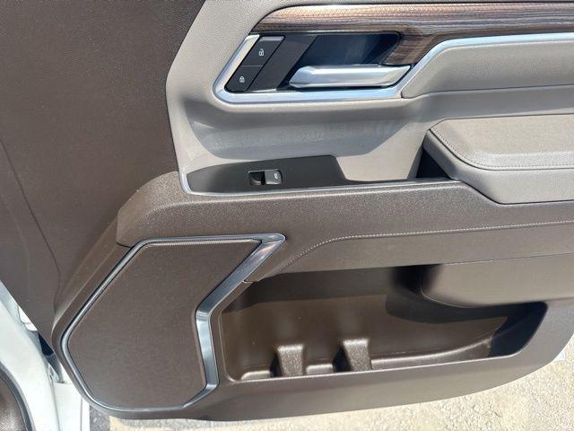 2025 Chevrolet Silverado 3500HD 4WD Crew Cab Standard Bed LT