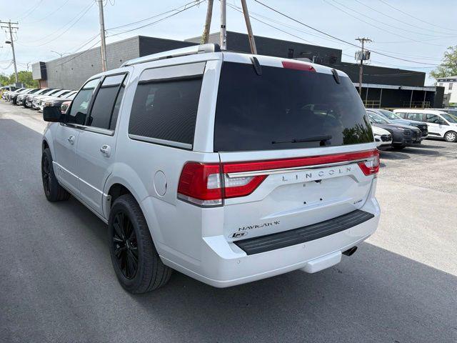 2016 Lincoln Navigator Select