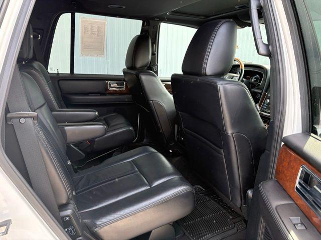 2016 Lincoln Navigator Select