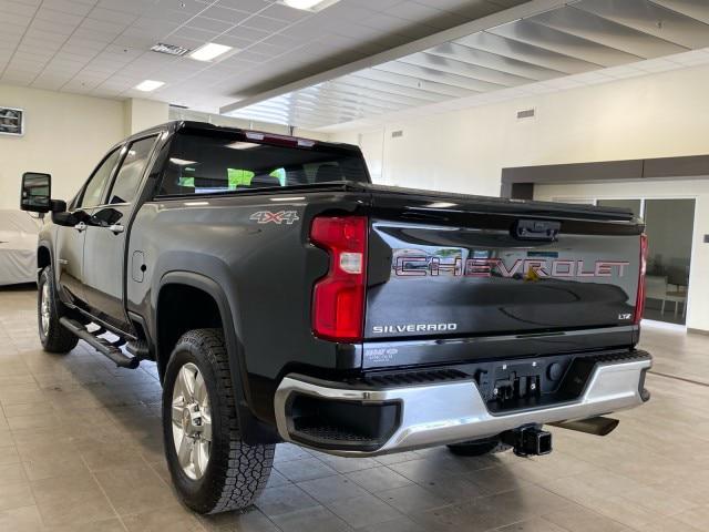2022 Chevrolet Silverado 2500HD 4WD Crew Cab Standard Bed LTZ