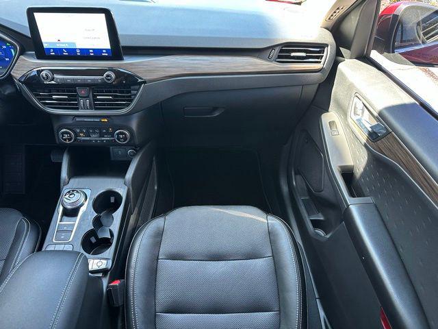 2020 Ford Escape Titanium Hybrid