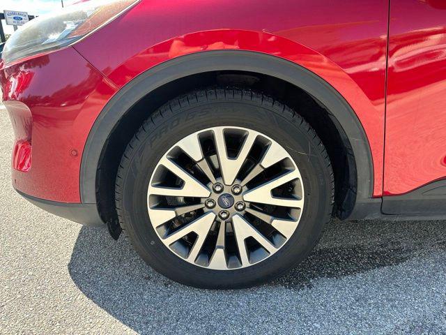 2020 Ford Escape Titanium Hybrid