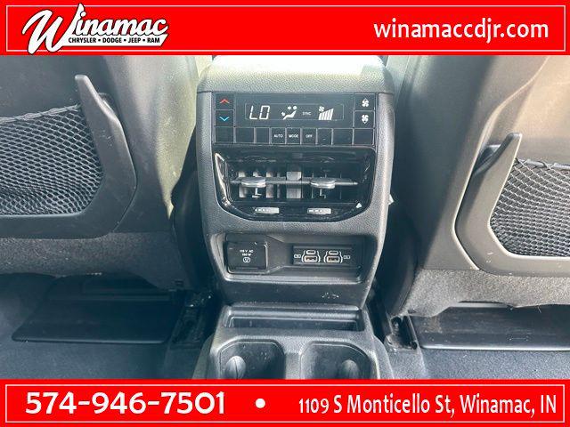 2023 Jeep Grand Cherokee L Altitude 4x4
