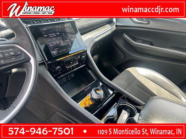 2023 Jeep Grand Cherokee L Altitude 4x4